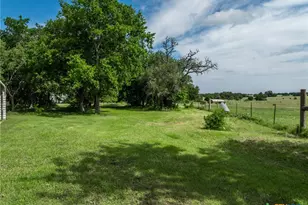 199 Apache Springs Rd, Briggs, TX 78608 - Photo 28