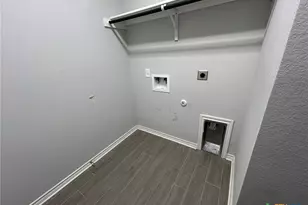 612 Barbary Coast Ln, Jarrell, TX 76537 - Photo 12