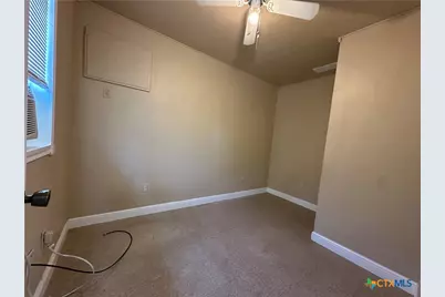 908 Pecan Street, Seguin, TX 78155 - Photo 10