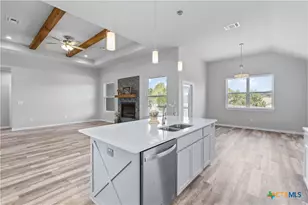 1361 Yaupon Dr, Fischer, TX 78623 - Photo 6