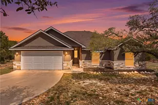 1361 Yaupon Dr, Fischer, TX 78623 - Photo 2