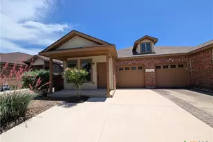 534 Creekside Cir, New Braunfels, TX 78130 - Photo 2