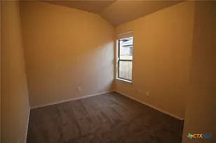 534 Creekside Cir, New Braunfels, TX 78130 - Photo 8