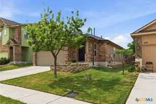 175 Lake Gln, San Marcos, TX 78666 - Photo 2