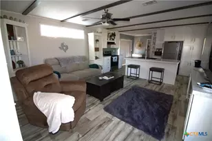 1005 W Houston Ave, Seadrift, TX 77983 - Photo 10