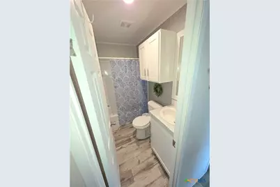 1005 W Houston Avenue, Seadrift, TX 77983 - Photo 4