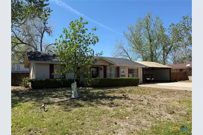 202 Bego Street, Goliad, TX 77963 - Photo 2
