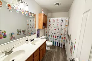 202 Bego St, Goliad, TX 77963 - Photo 18