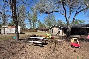 202 Bego St, Goliad, TX 77963 - Photo 26