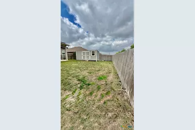 1660 W Nolte Farms Road, Seguin, TX 78155 - Photo 16