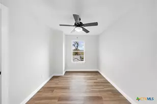 708 S 28th St, Temple, TX 76504 - Photo 18