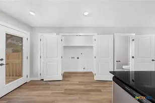 708 S 28th St, Temple, TX 76504 - Photo 12