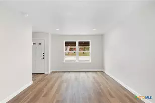 708 S 28th St, Temple, TX 76504 - Photo 6