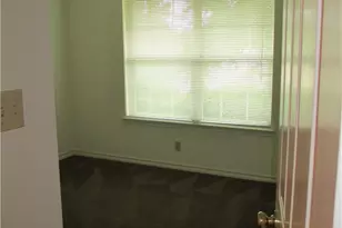 110 Jocelyn Cir, Victoria, TX 77901 - Photo 10