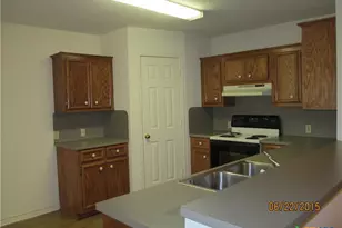 110 Jocelyn Cir, Victoria, TX 77901 - Photo 6