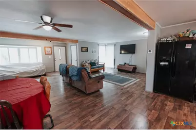 200 Williams Street, Cuero, TX 77954 - Photo 2