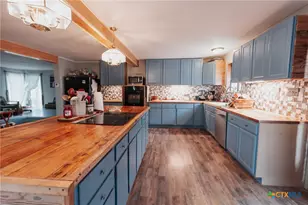 200 Williams St, Cuero, TX 77954 - Photo 4