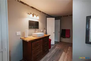 200 Williams St, Cuero, TX 77954 - Photo 12