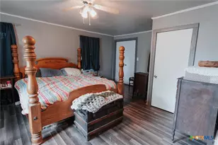 200 Williams St, Cuero, TX 77954 - Photo 16