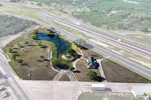 23409 Zac Lentz Pkwy, Victoria, TX 77905 - Photo 14