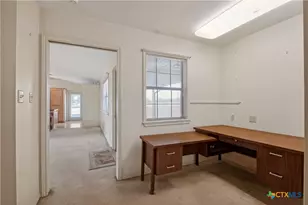 23409 Zac Lentz Pkwy, Victoria, TX 77905 - Photo 38