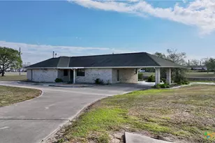 23409 Zac Lentz Pkwy, Victoria, TX 77905 - Photo 2