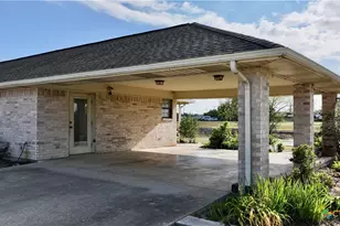 23409 Zac Lentz Pkwy, Victoria, TX 77905 - Photo 4