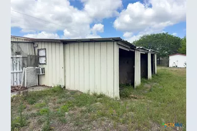 27 Schaefer Road, Victoria, TX 77905 - Photo 44