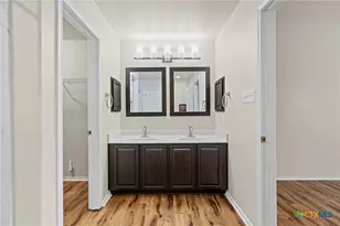 300 Rustic Tr, Cibolo, TX 78108 - Photo 16