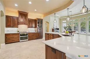 2225 Elm Cedar Dr, New Braunfels, TX 78132 - Photo 10