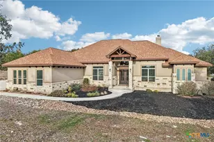 2225 Elm Cedar Dr, New Braunfels, TX 78132 - Photo 2