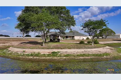 23409 Zac Lentz Parkway, Victoria, TX 77905 - Photo 10