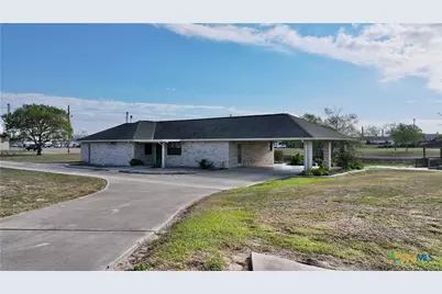 23409 Zac Lentz Parkway, Victoria, TX 77905 - Photo 2