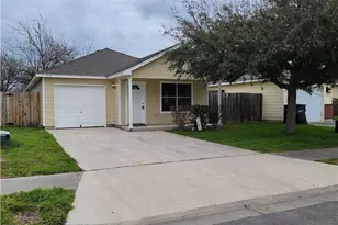 238 Bushtail Dr, New Braunfels, TX 78130 - Photo 1