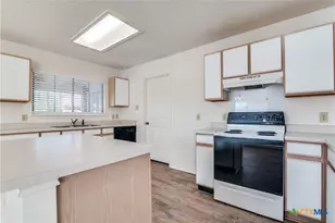 1078 Stone Trail, New Braunfels, TX 78130 - Photo 14