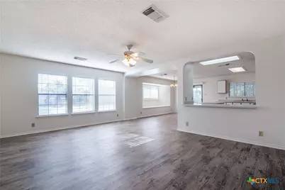 1078 Stone Trail, New Braunfels, TX 78130 - Photo 10