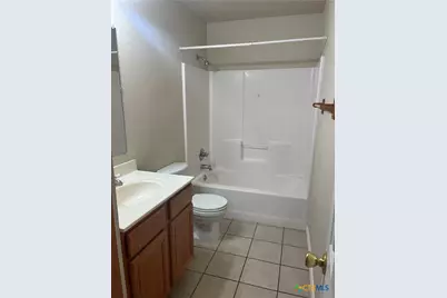 1031 Helen Drive #B, New Braunfels, TX 78130 - Photo 8