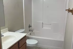 1031 Helen Dr, New Braunfels, TX 78130 - Photo 8