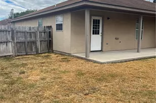 1031 Helen Dr, New Braunfels, TX 78130 - Photo 18