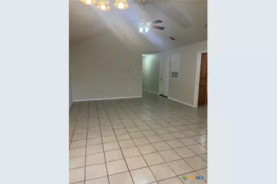 1031 Helen Drive #B, New Braunfels, TX 78130 - Photo 10