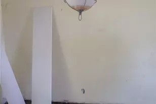 109 Sun Valley Dr, Victoria, TX 77904 - Photo 4