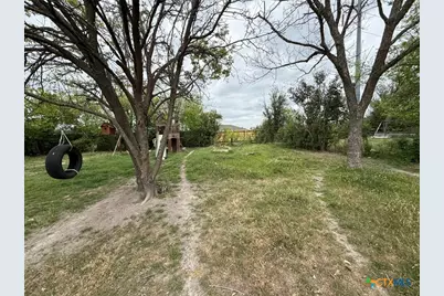 1614 E Barton Avenue, Temple, TX 76501 - Photo 4