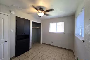 212 E Valley Rd, Harker Heights, TX 76548 - Photo 6