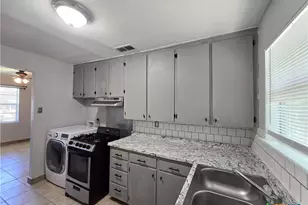 212 E Valley Rd, Harker Heights, TX 76548 - Photo 18