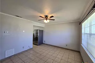 212 E Valley Rd, Harker Heights, TX 76548 - Photo 16