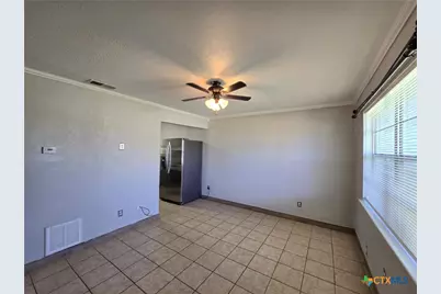 212 E Valley Road #B, Harker Heights, TX 76548 - Photo 12