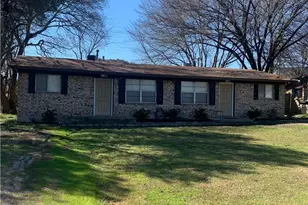 212 E Valley Rd, Harker Heights, TX 76548 - Photo 1