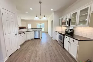 8710 Surrey Ct, Temple, TX 76502 - Photo 2