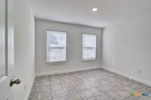 960 Tornado Rdg, New Braunfels, TX 78130 - Photo 6