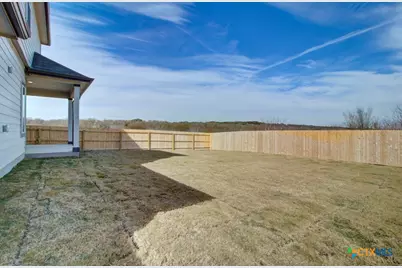 960 Tornado Ridge, New Braunfels, TX 78130 - Photo 4